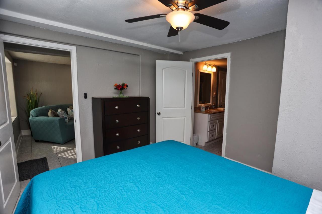 Galveston Getaway - Close To Everything Exterior photo